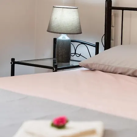 Sti Kzounteli - Cozy * Lefkada City